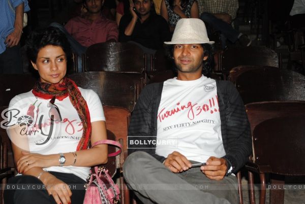Purab Kohli and Gul Panag at Promotion of movie ''Turning 30!!!'' at IIT Powai ,Mumbai (113611)