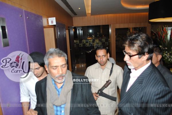 Prakash Jha with Big B at Press Conf. for the Prakash Jha's upcoming movie ''Aarakashan'' at Novatel