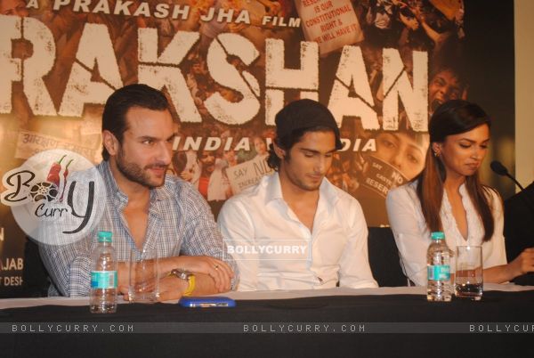 Press Conf. for the Prakash Jha's upcoming movie ''Aarakashan'' at Novatel, Mumbai (113741)