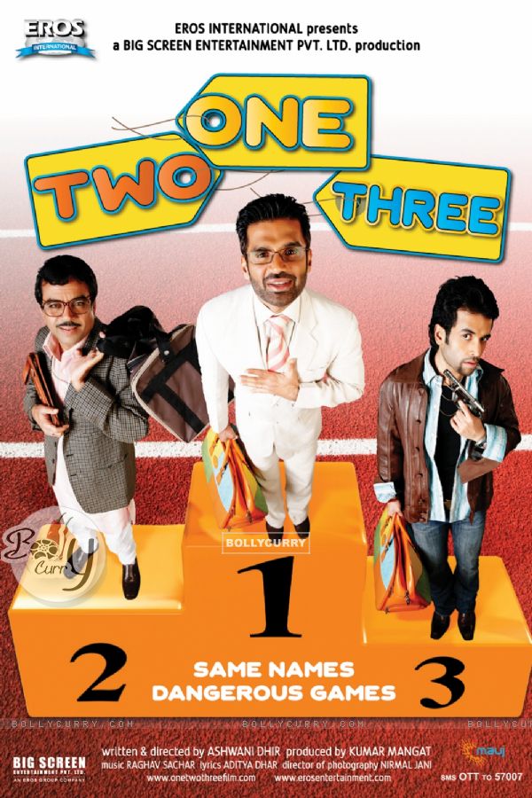One Two Three poster with Paresh Rawal,Sunil Shetty and Tusshar Kapoor (11436)