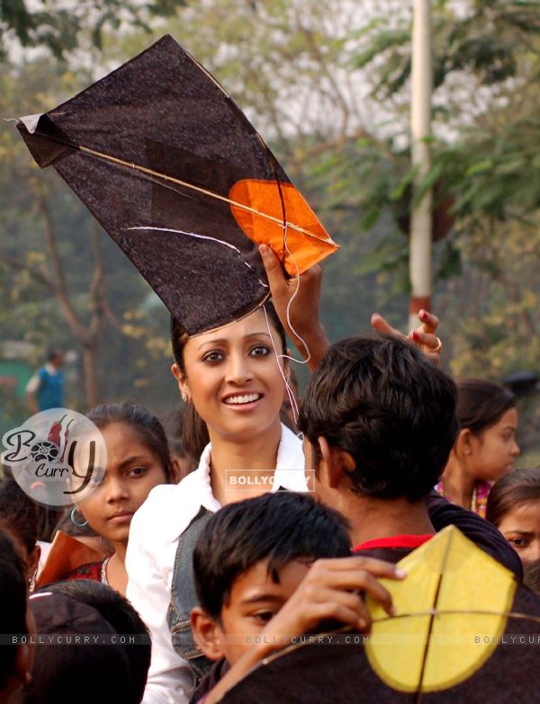 paoli dam hot. Paoli Dam celebrates kites