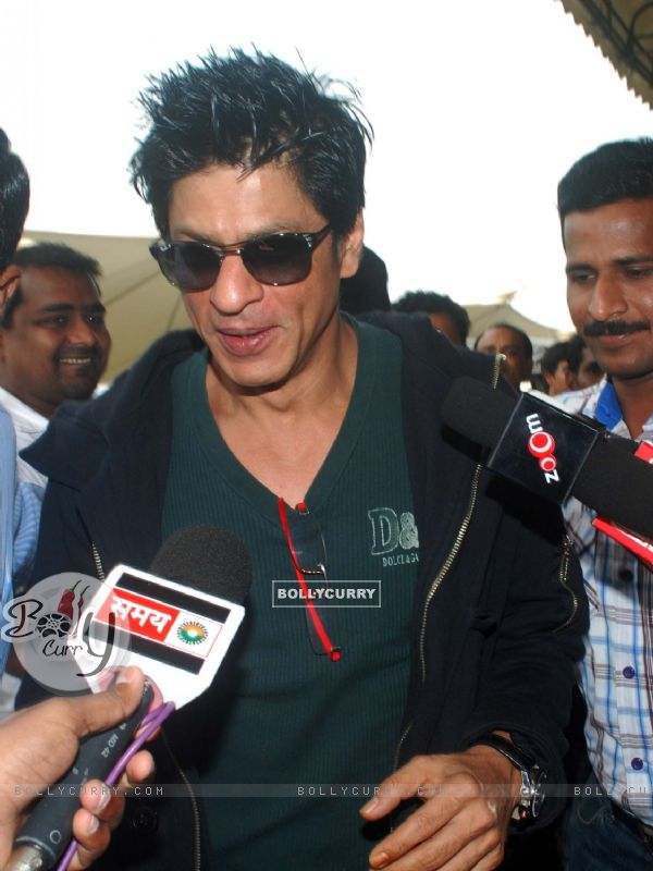 Shahrukh Khan leaves for Dubai to celebrate New Year