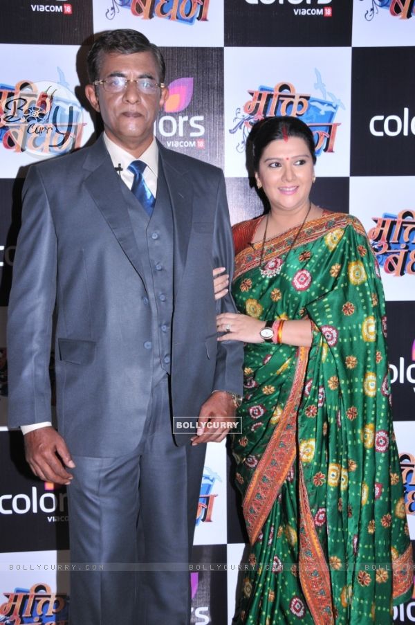 I M Virani with his wife Charulata Virani in Mukti Bandhan