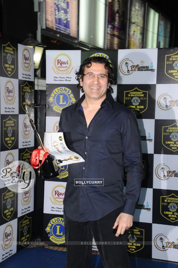 Parmeet Sethi at 17th Lions Gold Awards