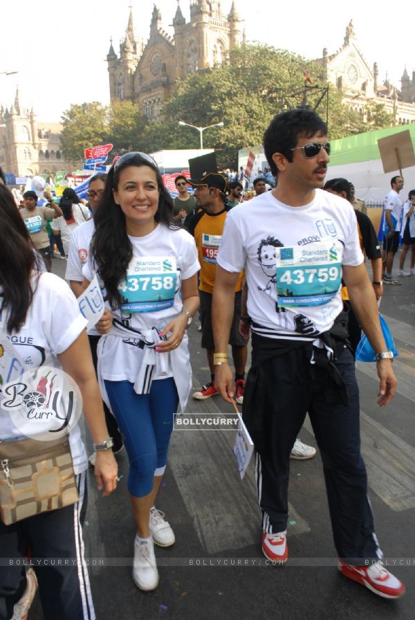Mini Mathur at Standard Chartered Mumbai Marathon 2011
