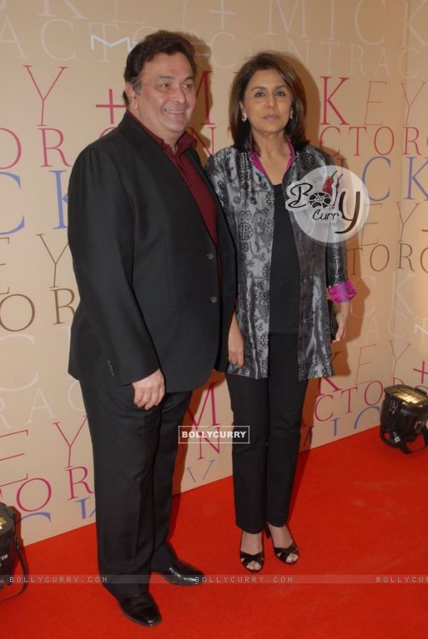 Rishi Kapoor and Neetu at MAC bash hosted by Mickey Contractor