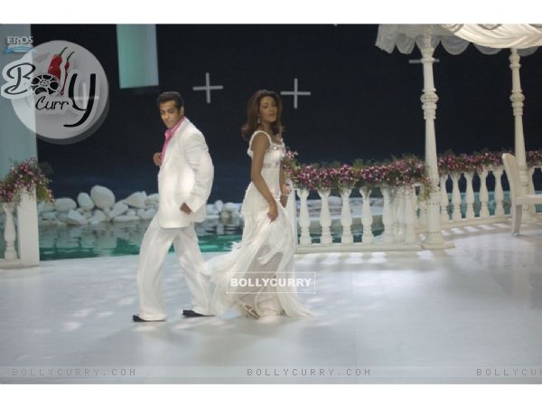 Salman and Priyanka wearing a white