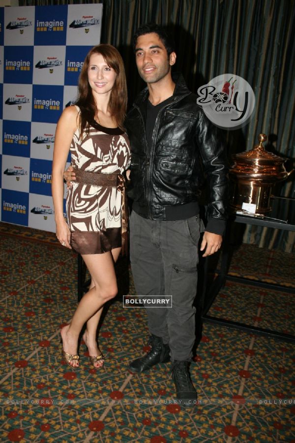 Kushal Punjabi and Claudia Ciesla at 'Zor Ka Jhatka' bash at JW Marriott Hotel in Mumbai