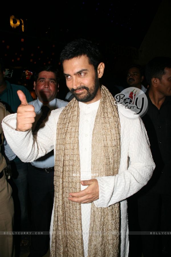 Aamir Khan at 'Rang De Basanti' team celebrates its 5th year with special screening (118471)