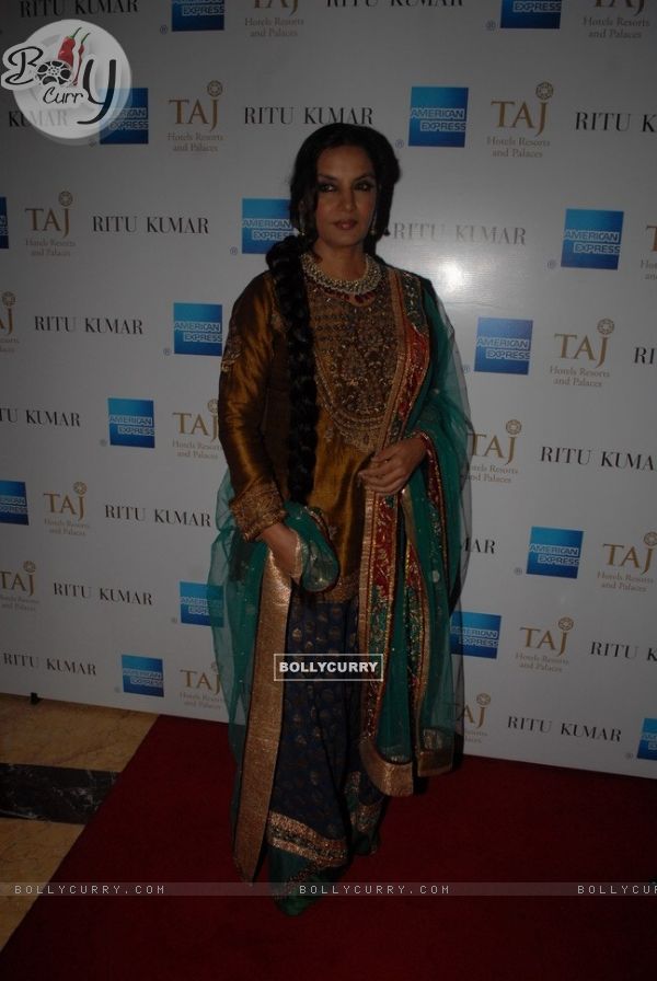 Shabana Azmi for Ritu Kumar fashion show at Taj land's End, Bandra in Mumbai