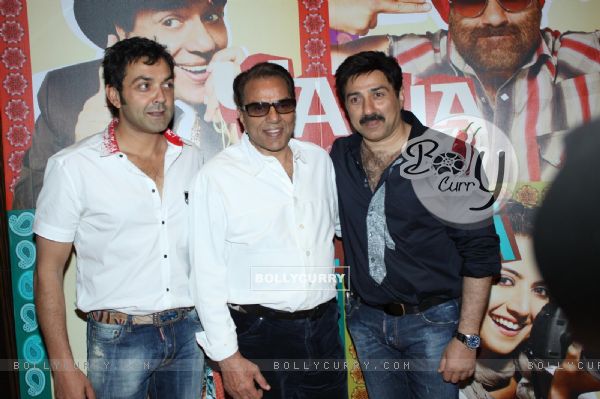 Dharmendra with Sunny and Bobby Deol at Yamla Pagla Deewana Film success party (120311)