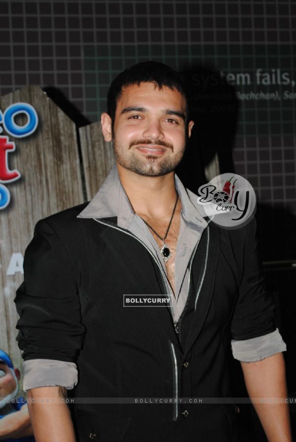 Mimoh Chakraborty at Launch of Vikram Bhatt's 'Haunted - 3D' movie first look (120443)