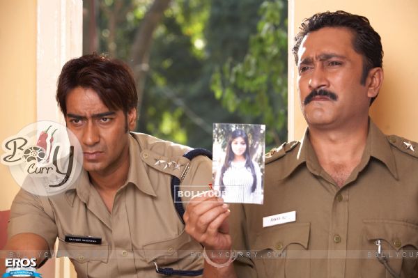 Ajay and Mukesh inquiring for Ayesha