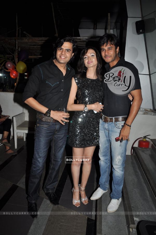 Jay Soni and Manish Paul with Parul Chaudhry birthday bash