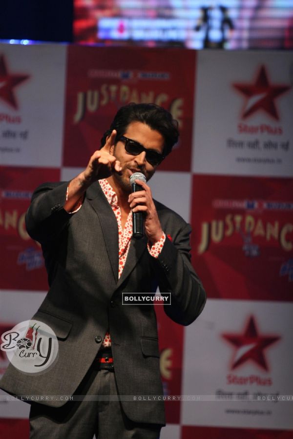 Hrithik Roshan at TV talent show 'Just Dance'