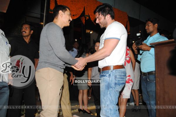 Aamir Khan with Sohail Khan at 'The Charcoal Project'
