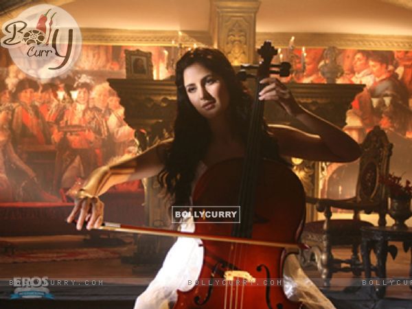 Katrina looking amazing with cello instrument (12349)
