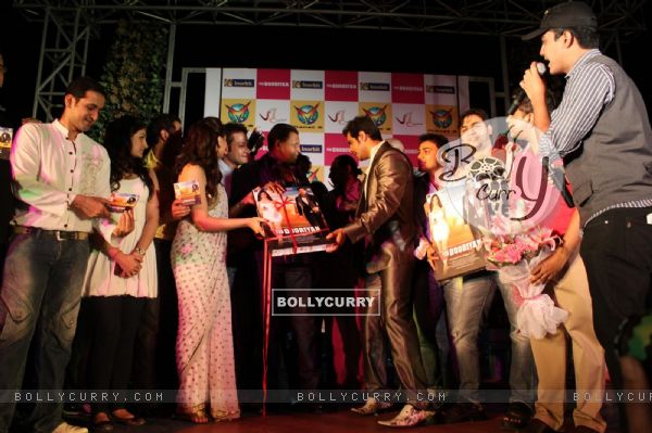 Cast and crew at Music launch of movie 'Yeh Dooriyan' at Inorbit Mall (123744)