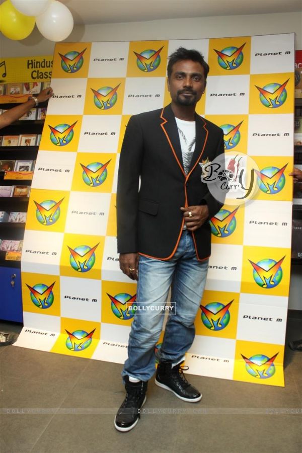 Remo Dsouza at F.A.L.T.U film music launch at Planet M, Mumbai (124902)