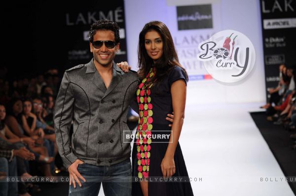 Tusshar Kapoor and Preeti Desai walk for Sabbah Sharma at Lakme Fashion Week day 2 in Mumbai. .
