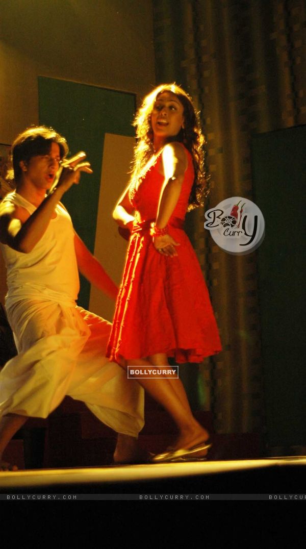 Hrishita Bhatt dancing with Subhashish