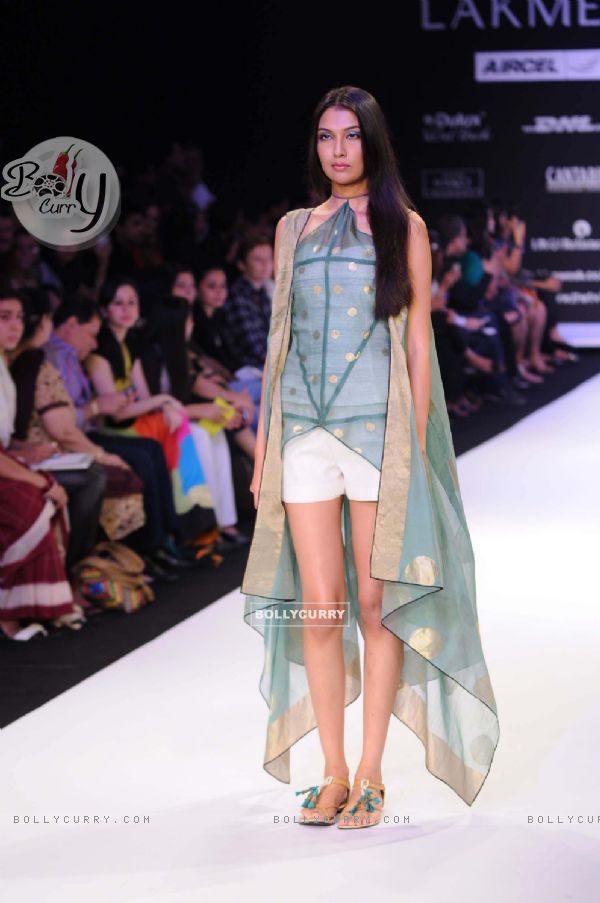 A model displays designer Vaishali's creations during the Lakme Fashion Week day 4 in Mumbai. .