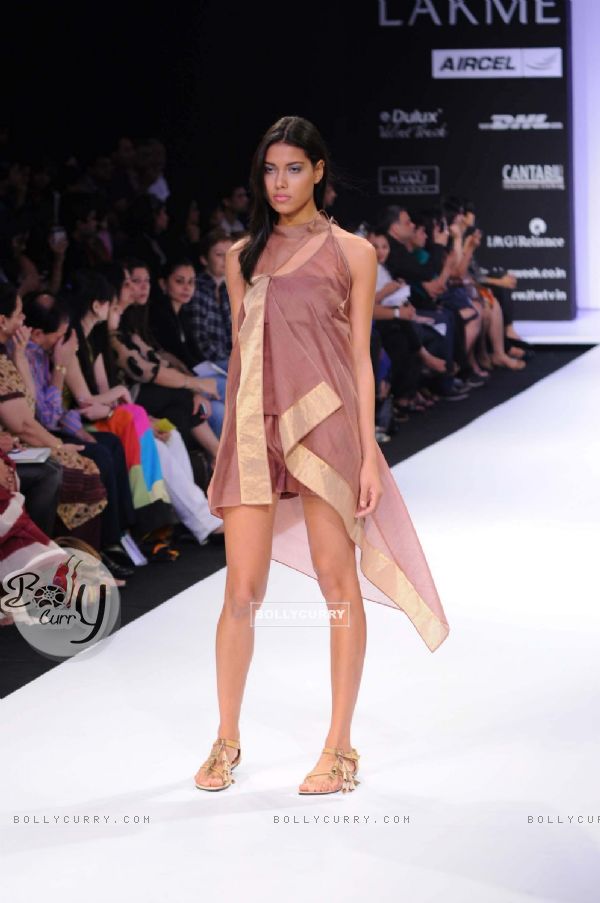 A model displays designer Vaishali's creations during the Lakme Fashion Week day 4 in Mumbai. .