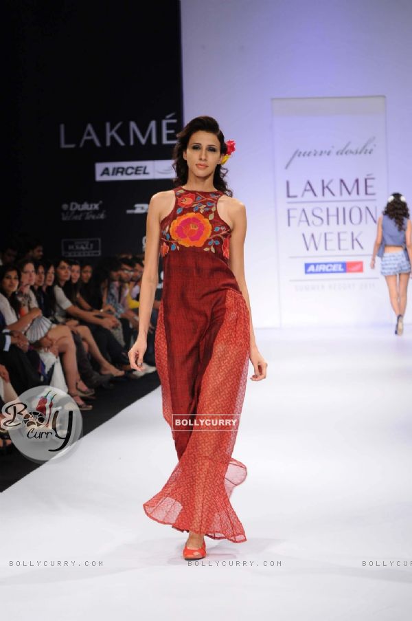 A model displays designer Purvi Doshi's creations during the Lakme Fashion Week day 4 in Mumbai. .