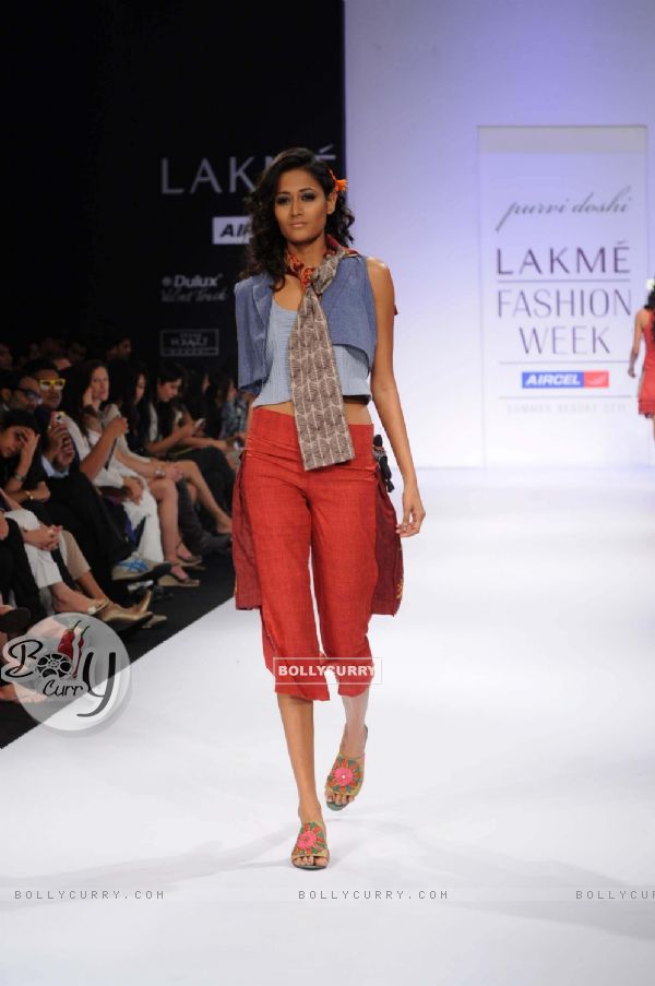 A model displays designer Purvi Doshi's creations during the Lakme Fashion Week day 4 in Mumbai. .
