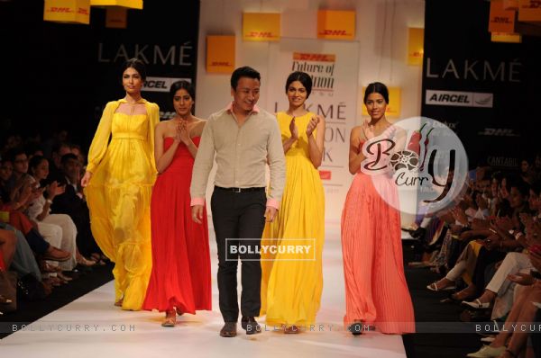 Model displays designer Astu's creations during the Lakme Fashion Week day 4 in Mumbai. .
