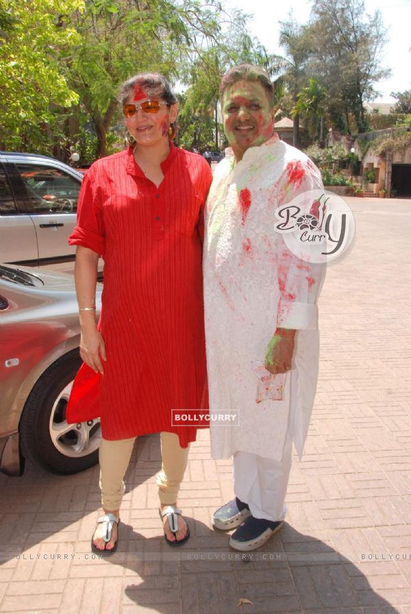Kunika Lal with Sanjay Gupta at Holi Party at Versova
