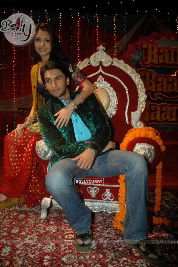 Anushka and Ranveer at Band Baaja Baraat promo shoot for Sony at Yash Raj Studios (127777)