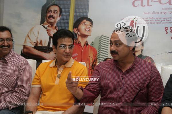 Jeetendra and Sachin Khedekar at release of Film 'Taryanche Beth'