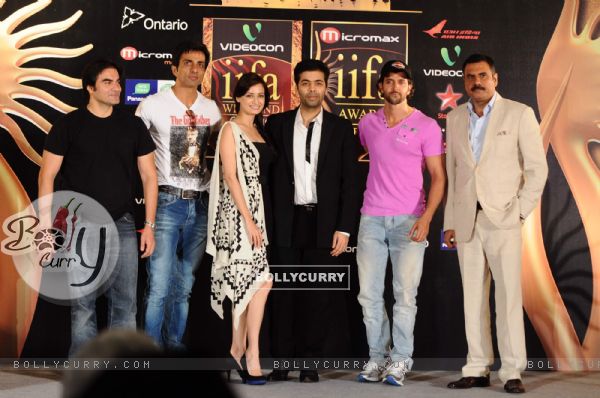 Hrithik Roshan, Dia Mirza, Karan Johar, Boman Irani & Arbaaz Khan at IIFA nominee announcement. .