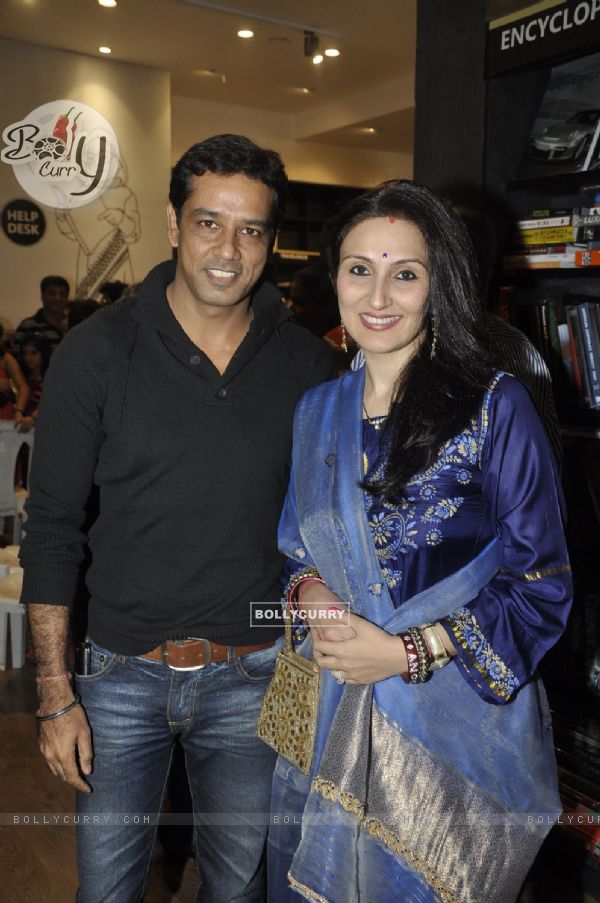 Anup Soni and Juhi Babbar unveil Broken Melodies Book at Landmark in Mumbai on Friday Night. .