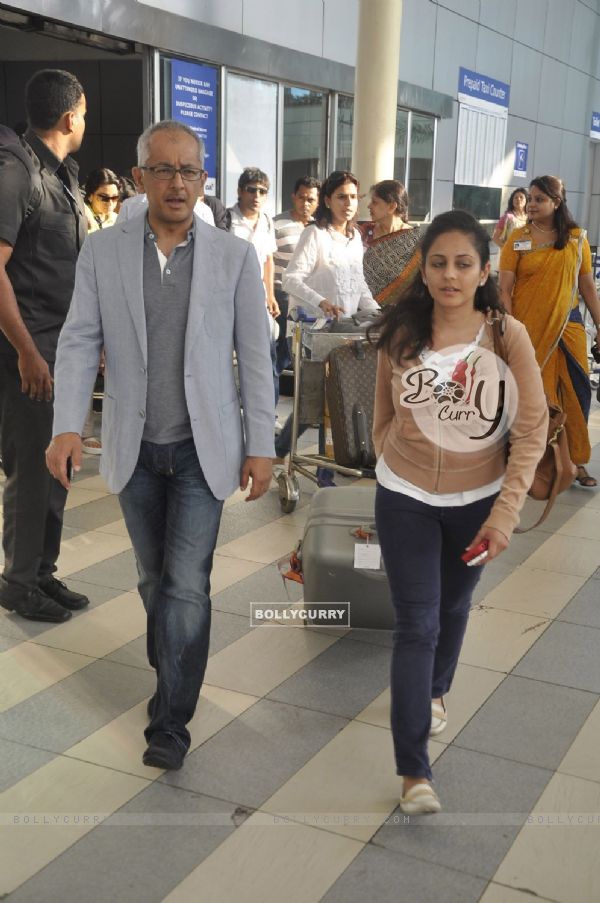 Celeb arrive from Kolkata after KKR win