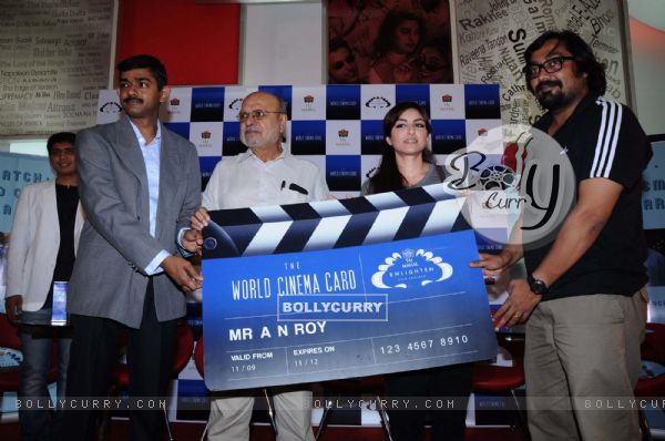 Soha Ali Khan, Anurag & Shyam Benegal unveil Taj Enlighten World Cinema Card  at Cinemax, Mumbai