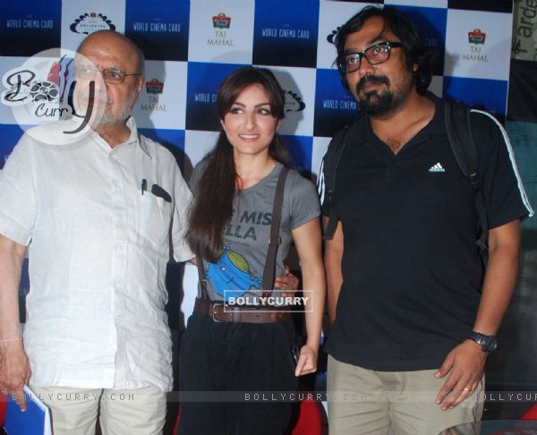 Soha Ali Khan, Anurag & Shyam Benegal unveil Taj Enlighten World Cinema Card at Cinemax, Mumbai