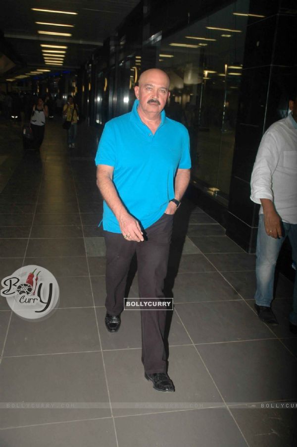 Big B returns from Poland visit, and Rakesh Roshan also spotted at the airport