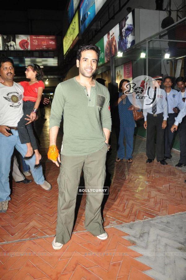 Tusshar Kapoor at 'Shor In The City' movie promotional event at Inorbit Mall (130628)