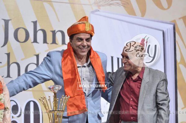 Actor Dharmendra launches Ali Peter's book on his 60th Birthday at PL Deshpande Hall. .