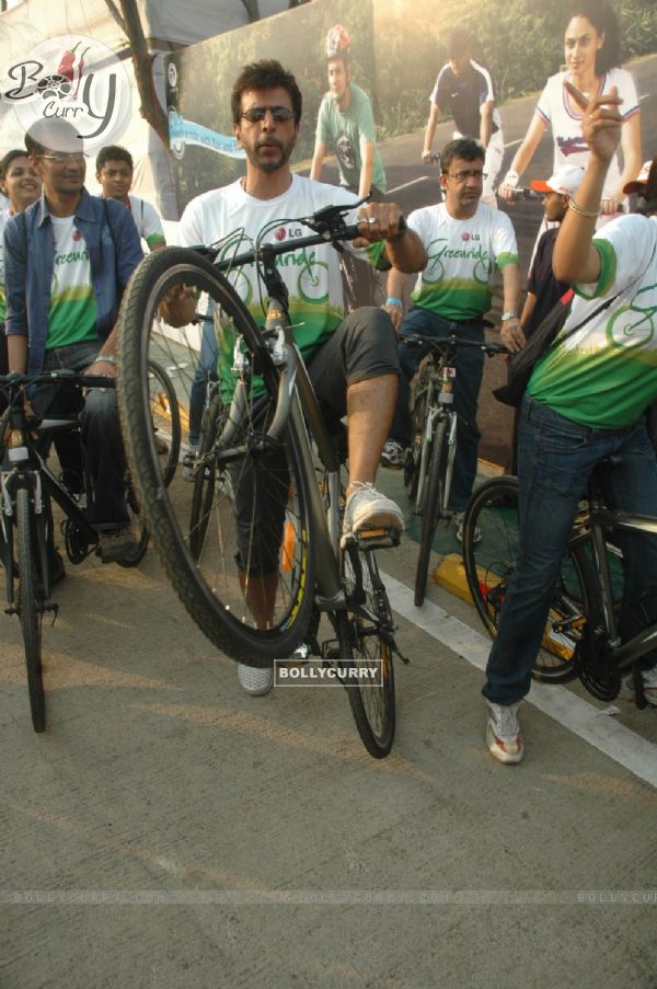 Javed Jafri at BSA Cyclothon, Bandra. .