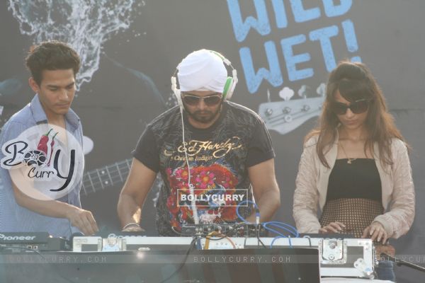 DJ Ramji Gulati perfoms at Water Kingdom celebrating their 13th Anniversary in Mumbai