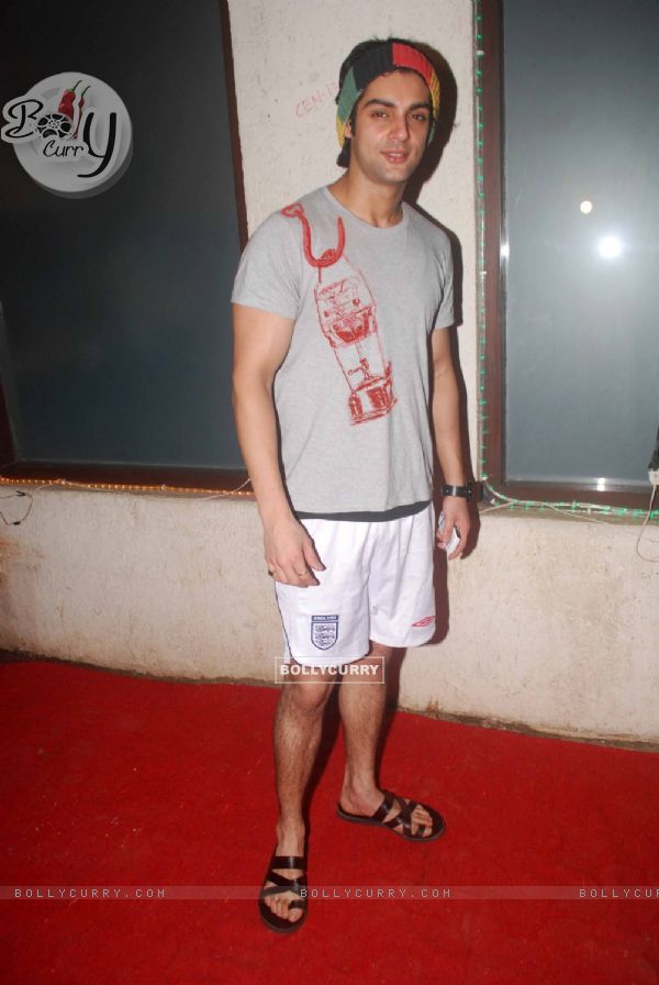 Karan Wahi at Kushal Punjabi's Birthday bash