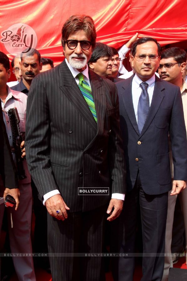 Amitabh Bachchan launches a Jewellery Boutique of Tanishq