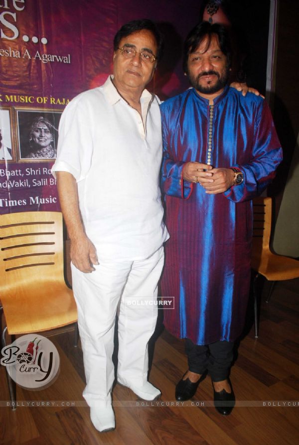 Jagjit Singh and Roop Kumar Rathod launches Manesha Agarwal's album 'Padaro Mhare Dess'