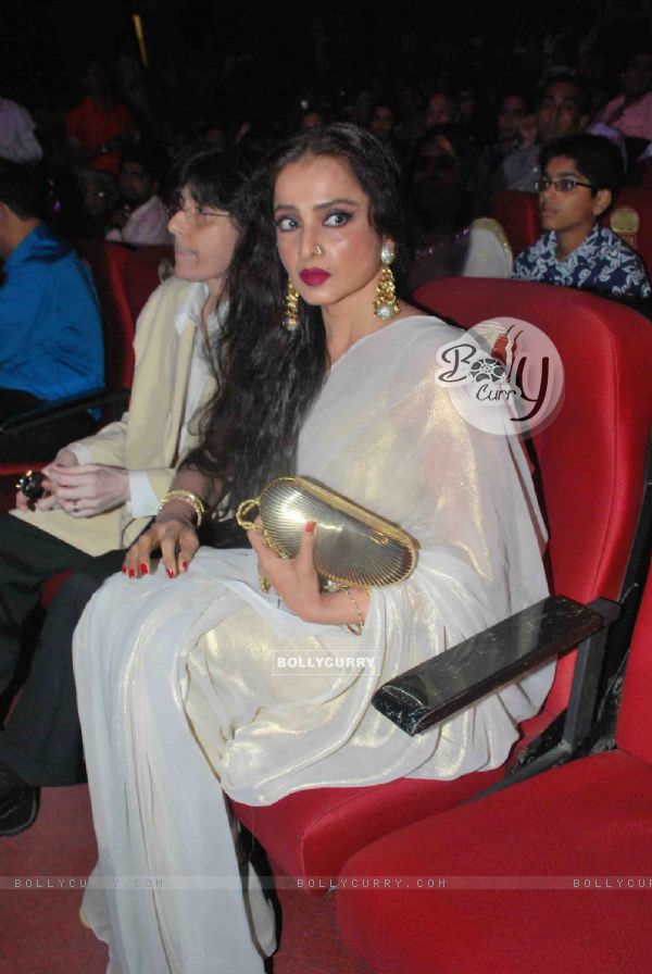Rekha at Dadasaheb Phalke Awards in Bhaidas Hall on 3rd May 2011. .