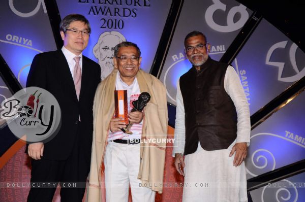 Celebs at Tagore Literature Awards at Ravindra Natya Mandir. .