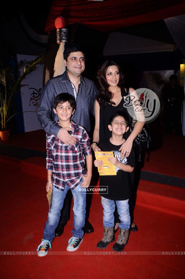 Sonali Bendre with family at premiere of Pirates of the Carribean at IMAX