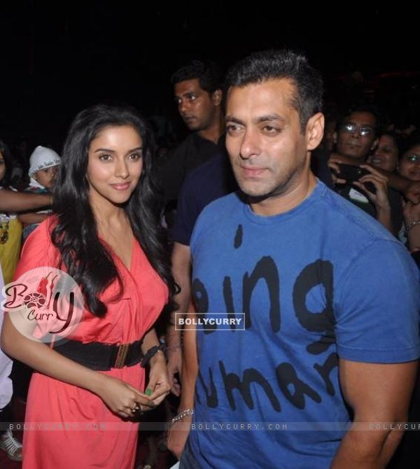 Salman Khan and Asin for upcoming film 'READY' exclusively for NGO Kids at Cinemax Versova